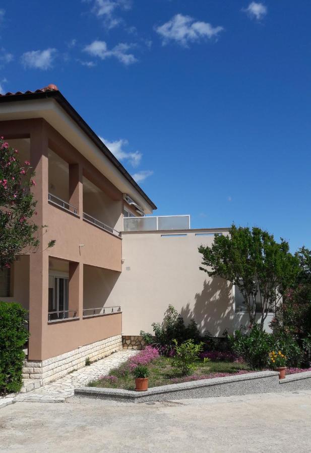 Apartments Nadia Baska  Ngoại thất bức ảnh